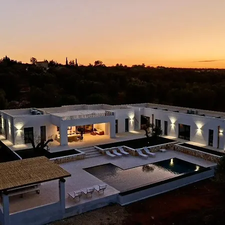 San Giuseppe Pool, Olive Trees And Sea View Villa *
